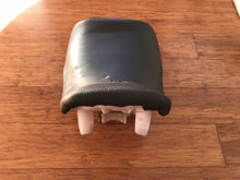 Husqvarna Svartpilen 250 401 front seat 2020-2023