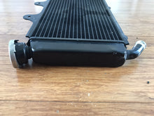 Husqvarna Svartpilen Vitpilen 401 radiator 2020-2023