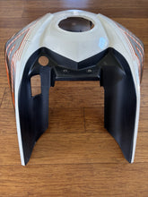 KTM 125 200 390 Duke tank cover white 2013-2016