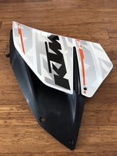 KTM RC390 right side cover white 2014-2016